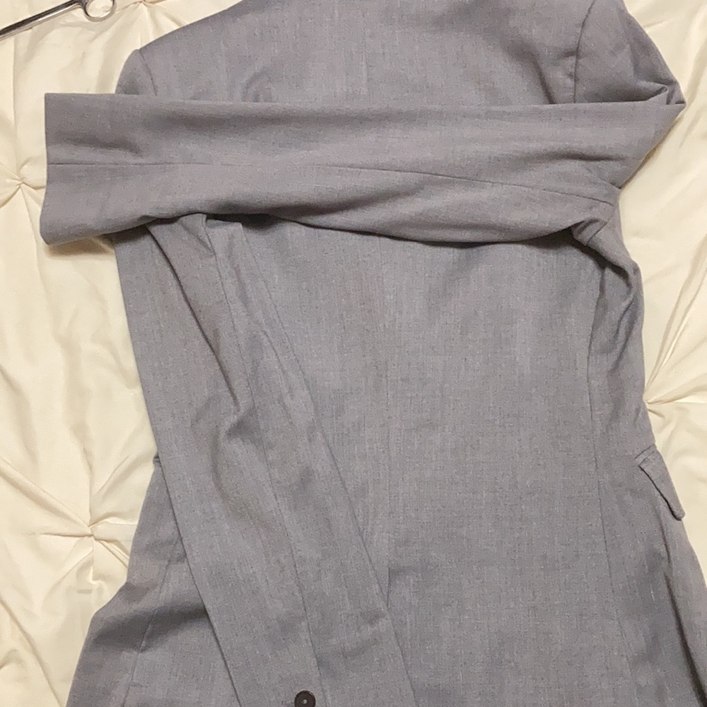 Gray H&M blazer - Picture 7 of 8